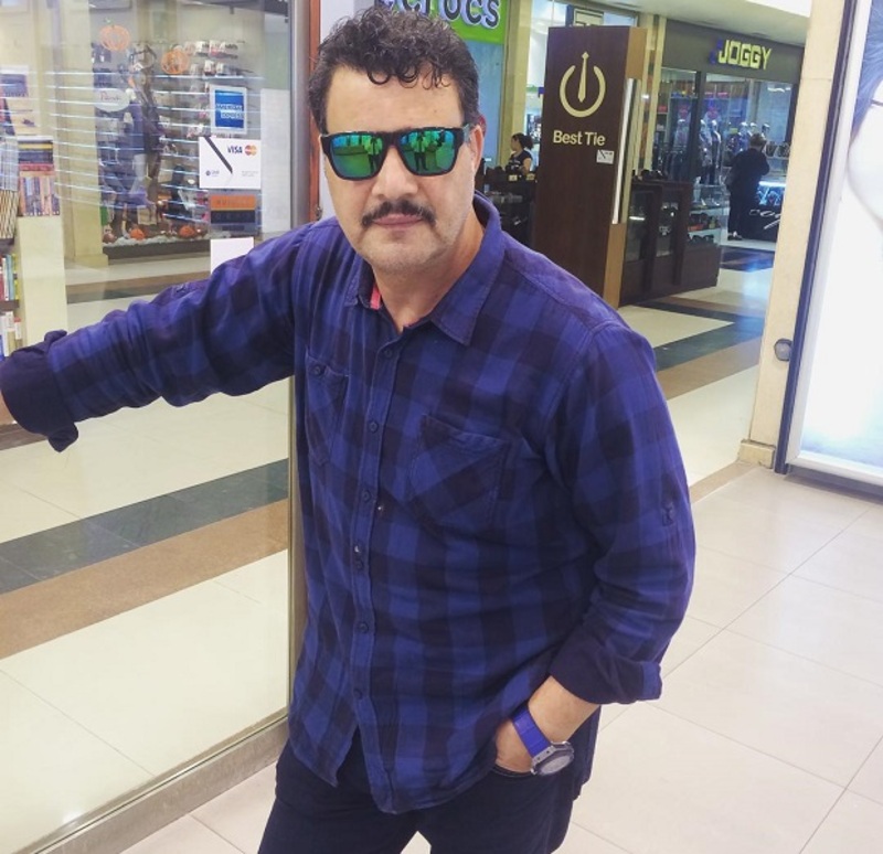 الصورة الأولى لشقيق مجدي كامل والشبه كبير